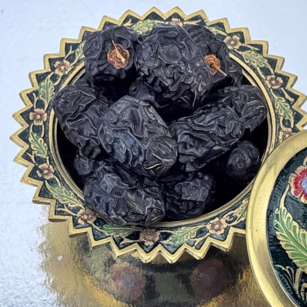 Ajwa Dates A+ Grade - Image 2