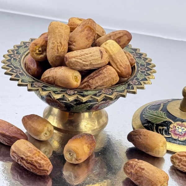 Lubna Dates - Image 1