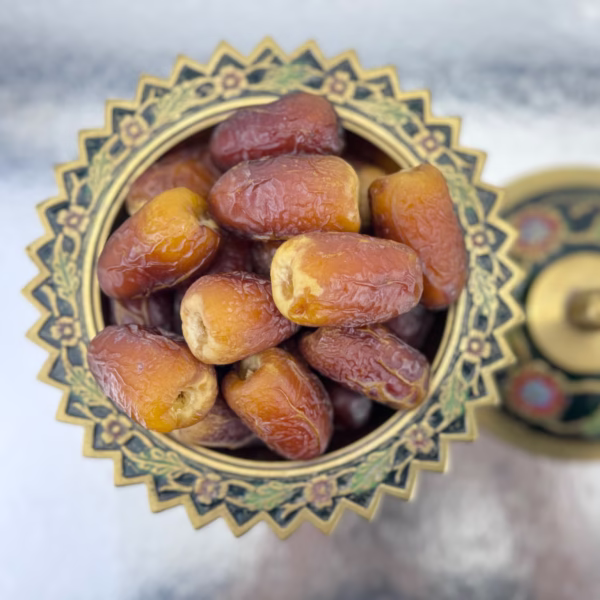 Sughai Dates A Grade - Image 3